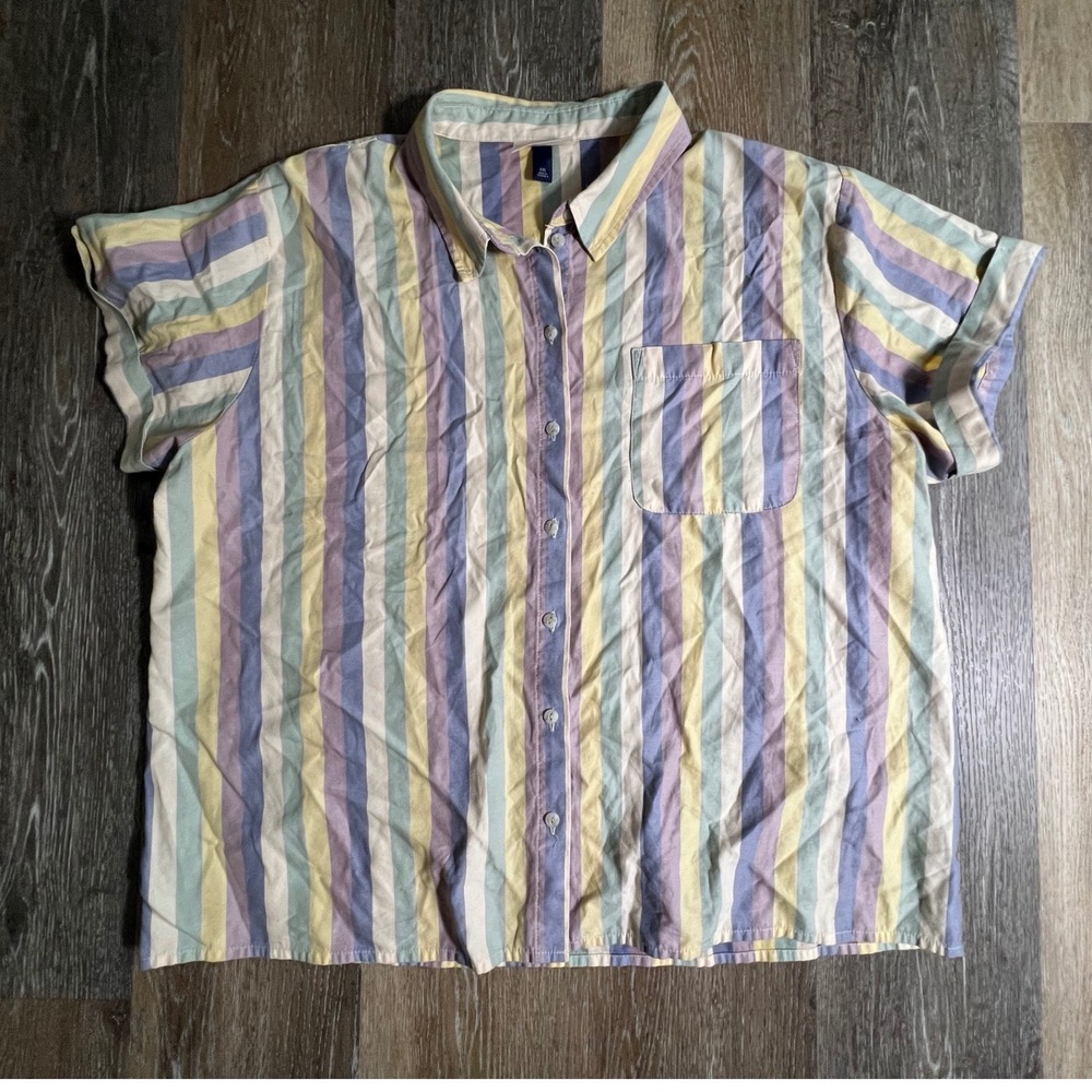 Universal Thread Button Down Women XXL Multicolor Striped Short Sleeve Shirt